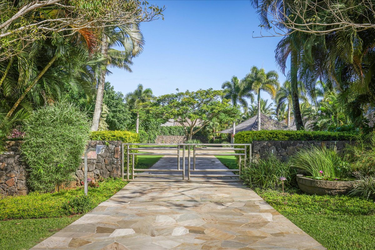 4277-C ANINI VISTA DR