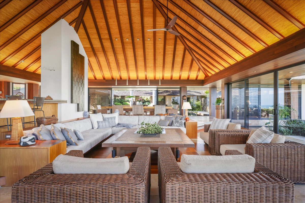 4277-C ANINI VISTA DR