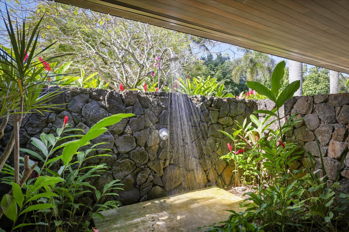 4277-C ANINI VISTA DR