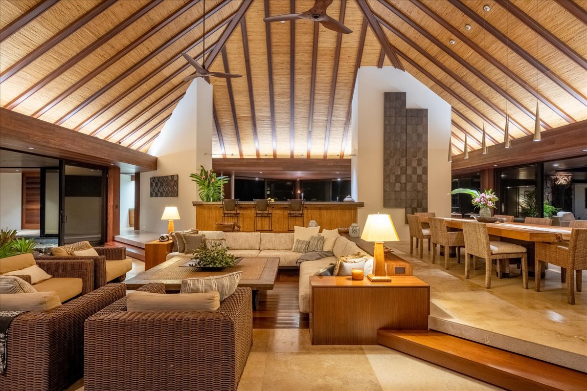 4277-C ANINI VISTA DR