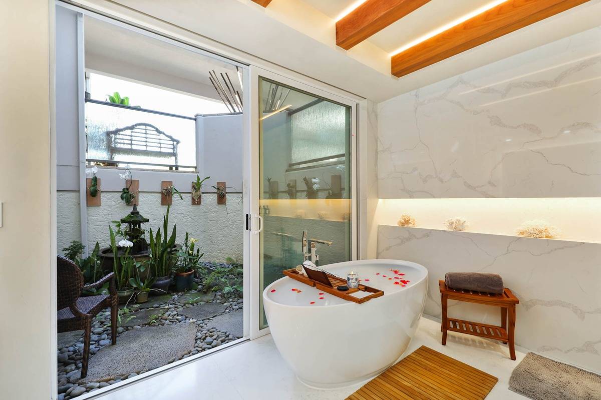 4100 QUEEN EMMA'S DR 13