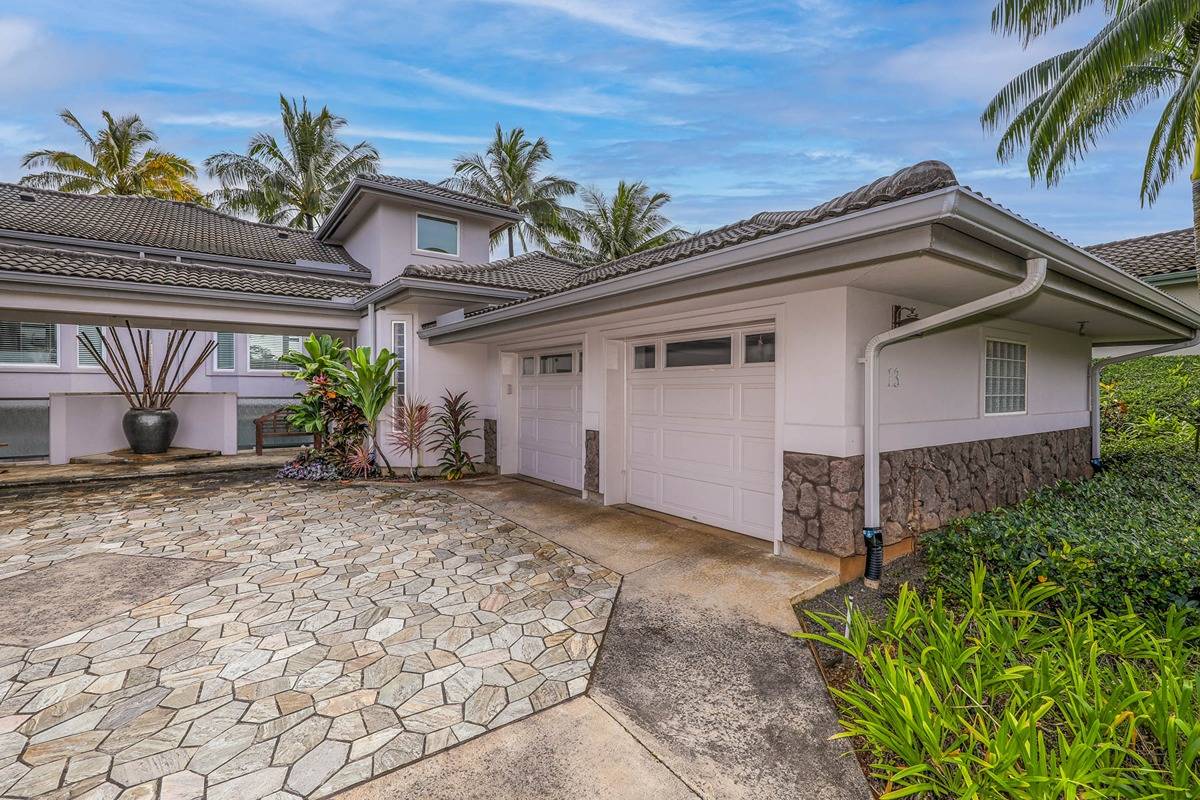 4100 QUEEN EMMA'S DR 13