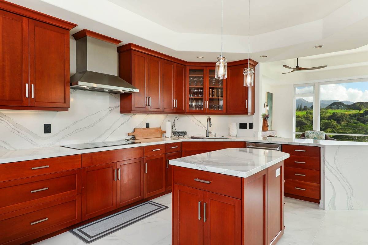 4100 QUEEN EMMA'S DR 13