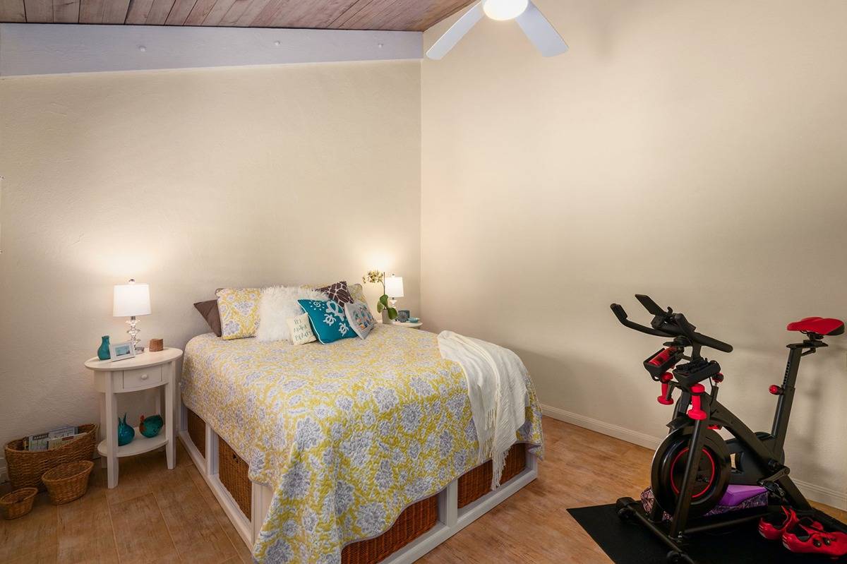 4701 KAWAIHAU RD J202