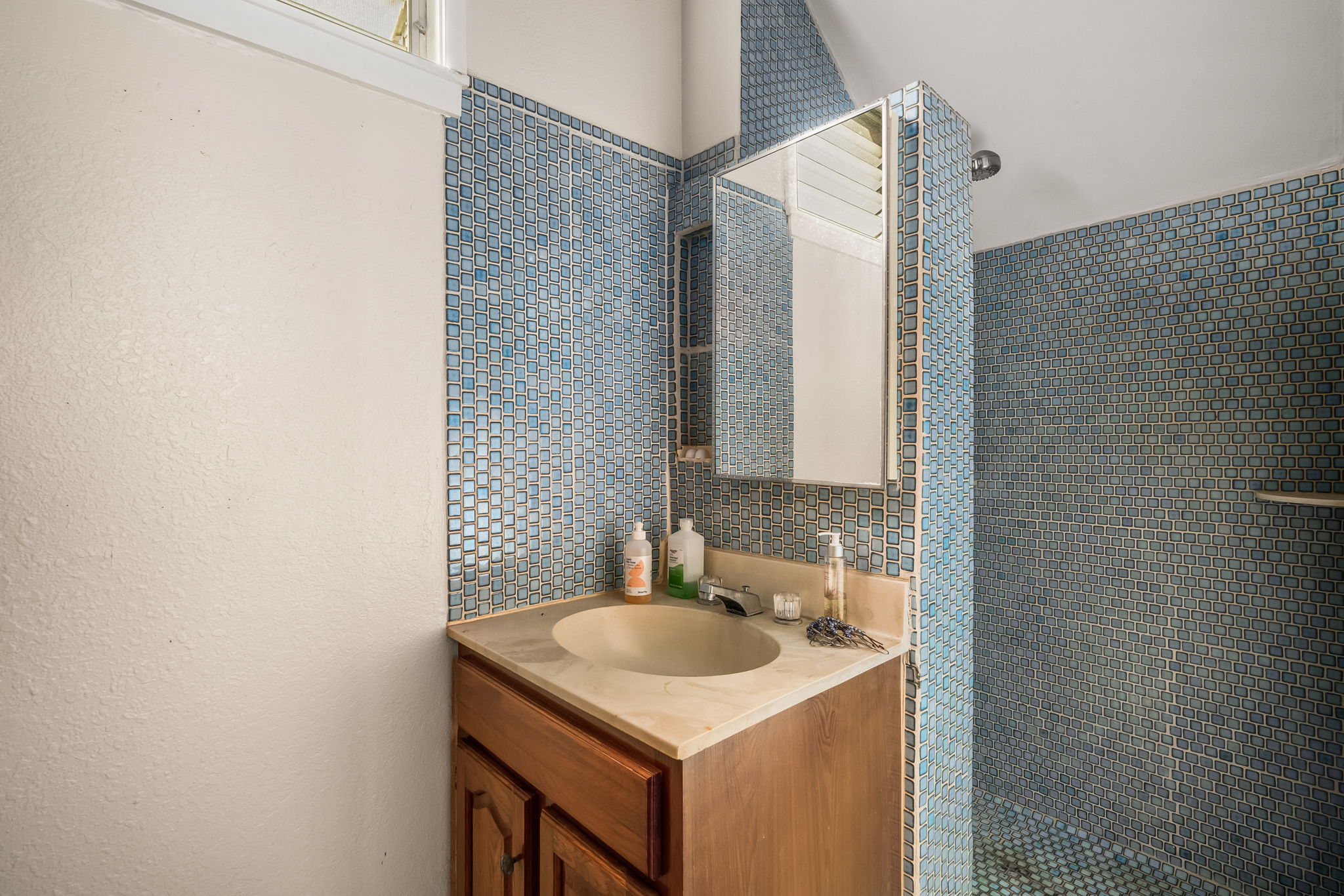 4770 PEPELANI LP 230