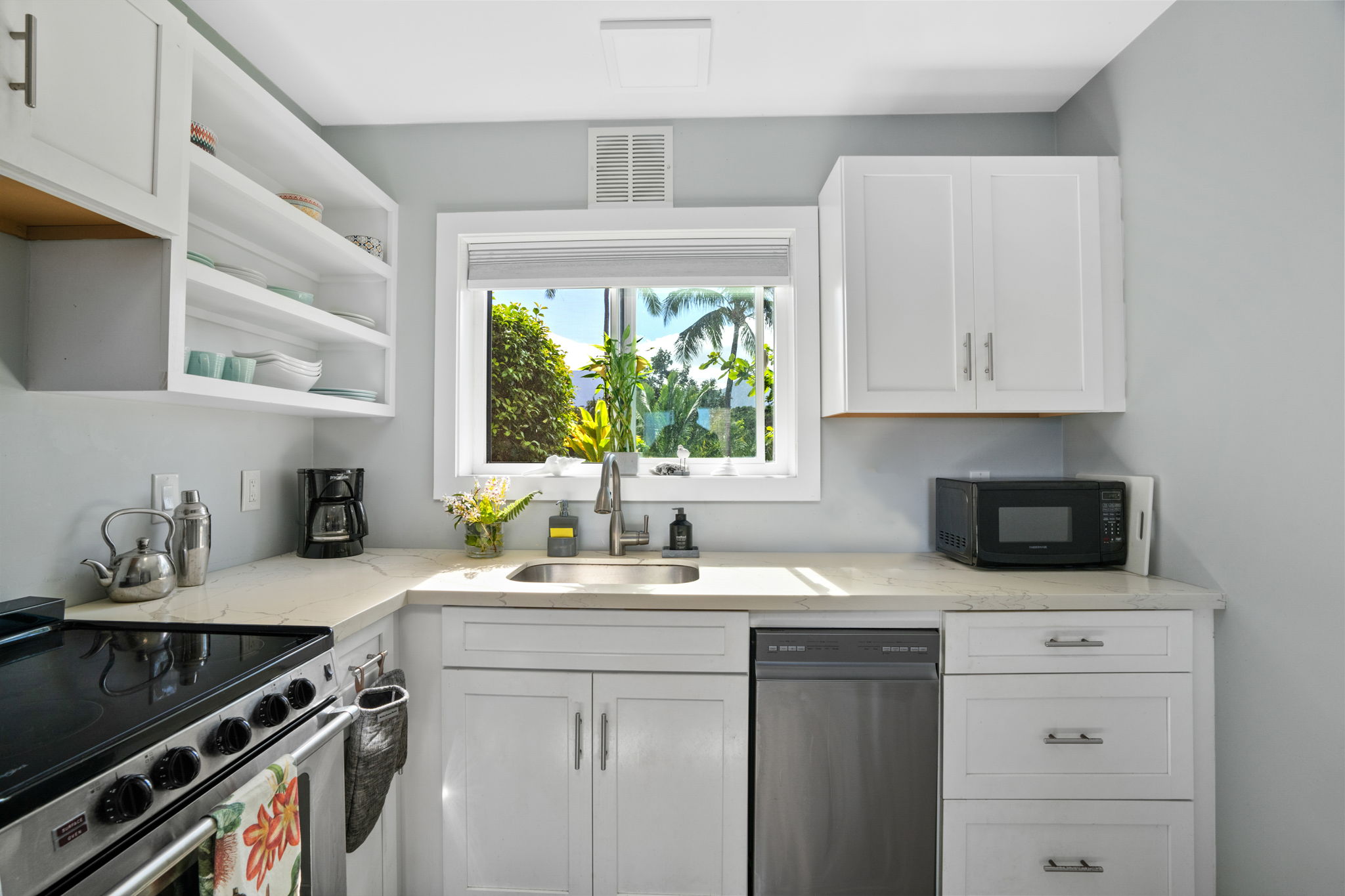 3700 KAMEHAMEHA RD F4