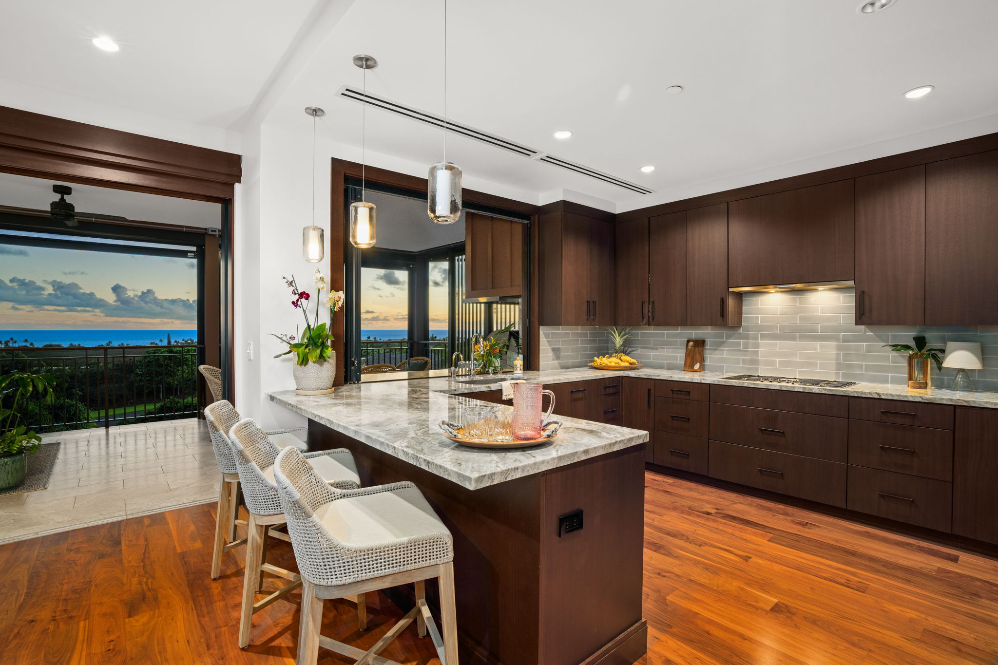 2823 ALA PUALEIKUKUI ST 4