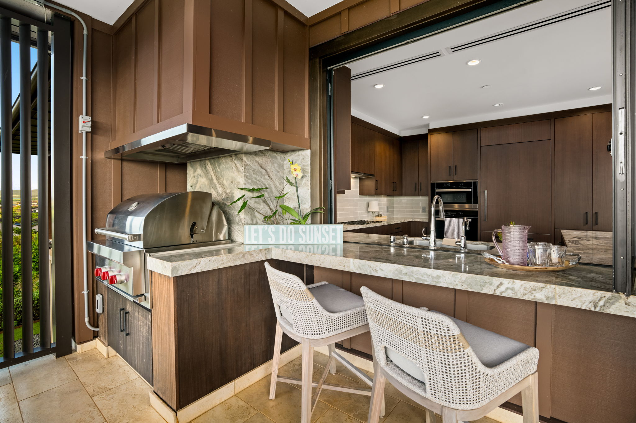 2823 ALA PUALEIKUKUI ST 4