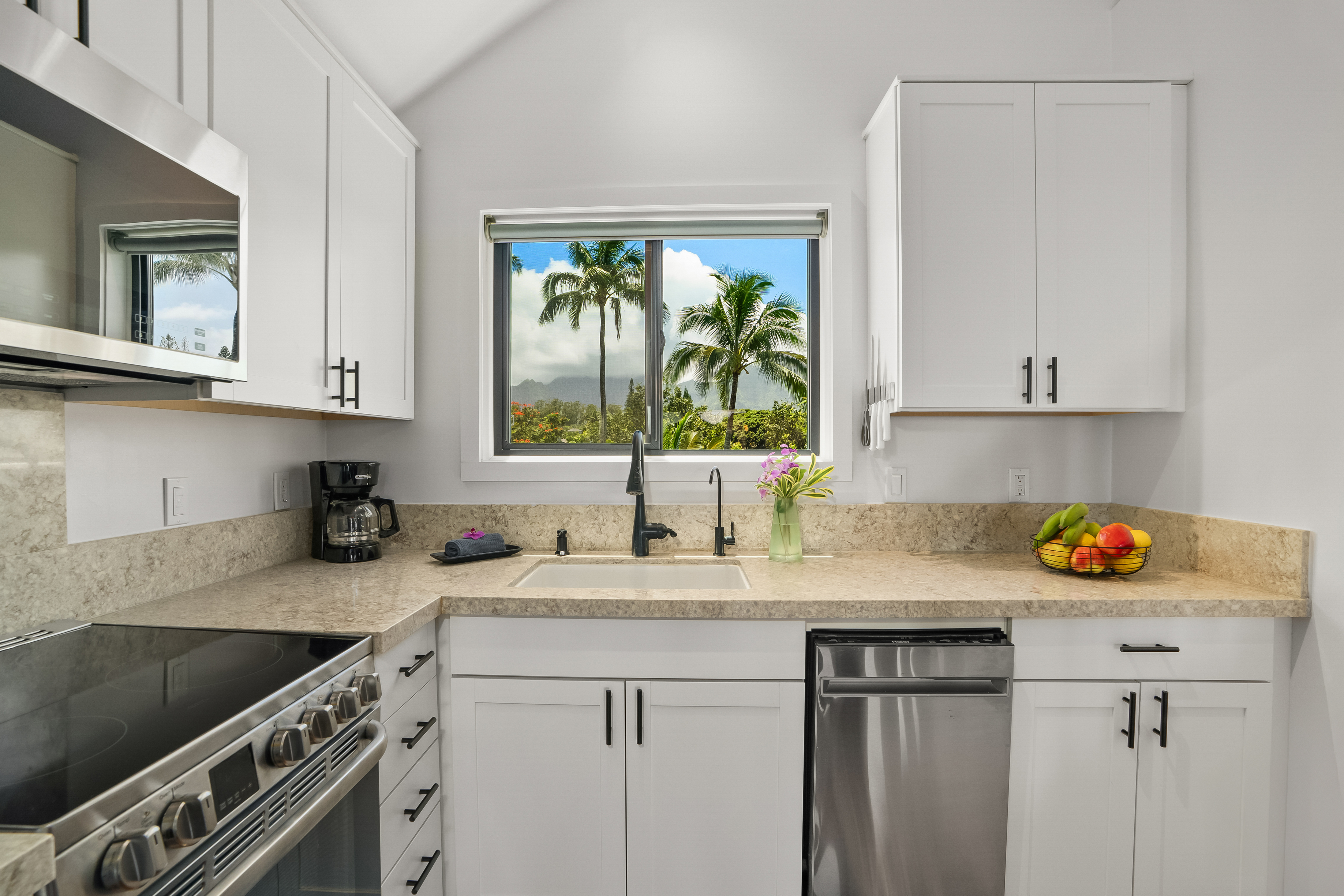 3700 KAMEHAMEHA RD F8