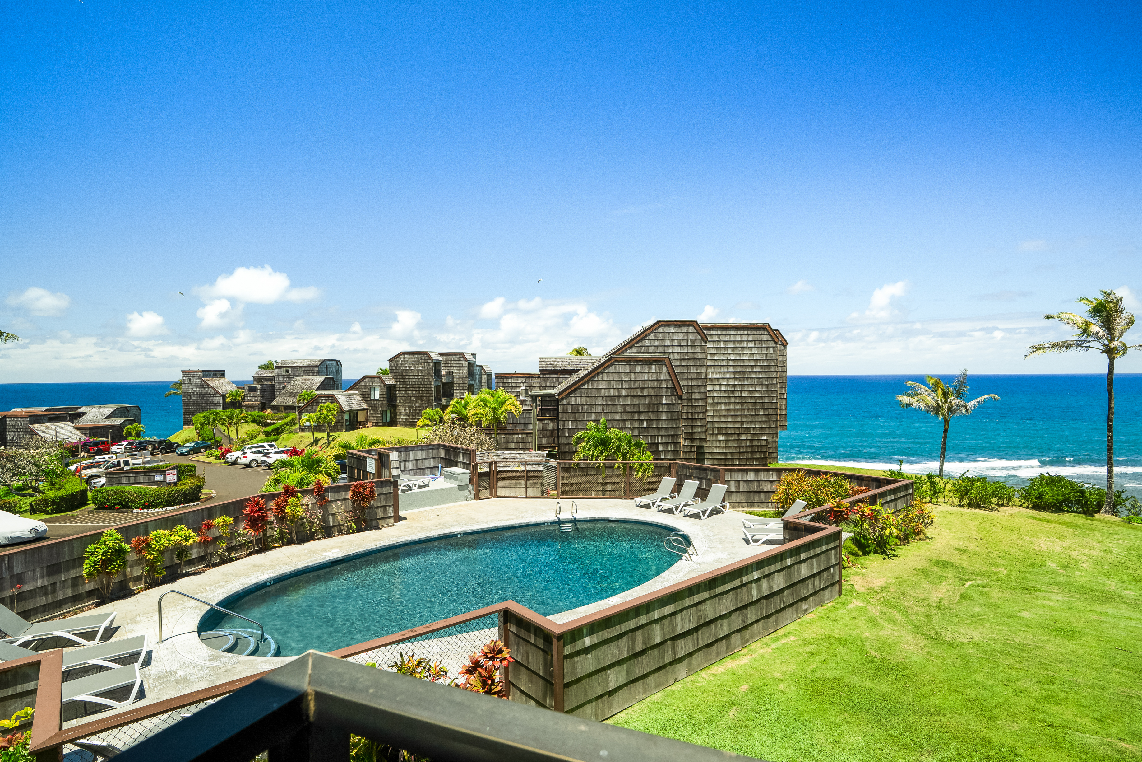 3700 KAMEHAMEHA RD F8