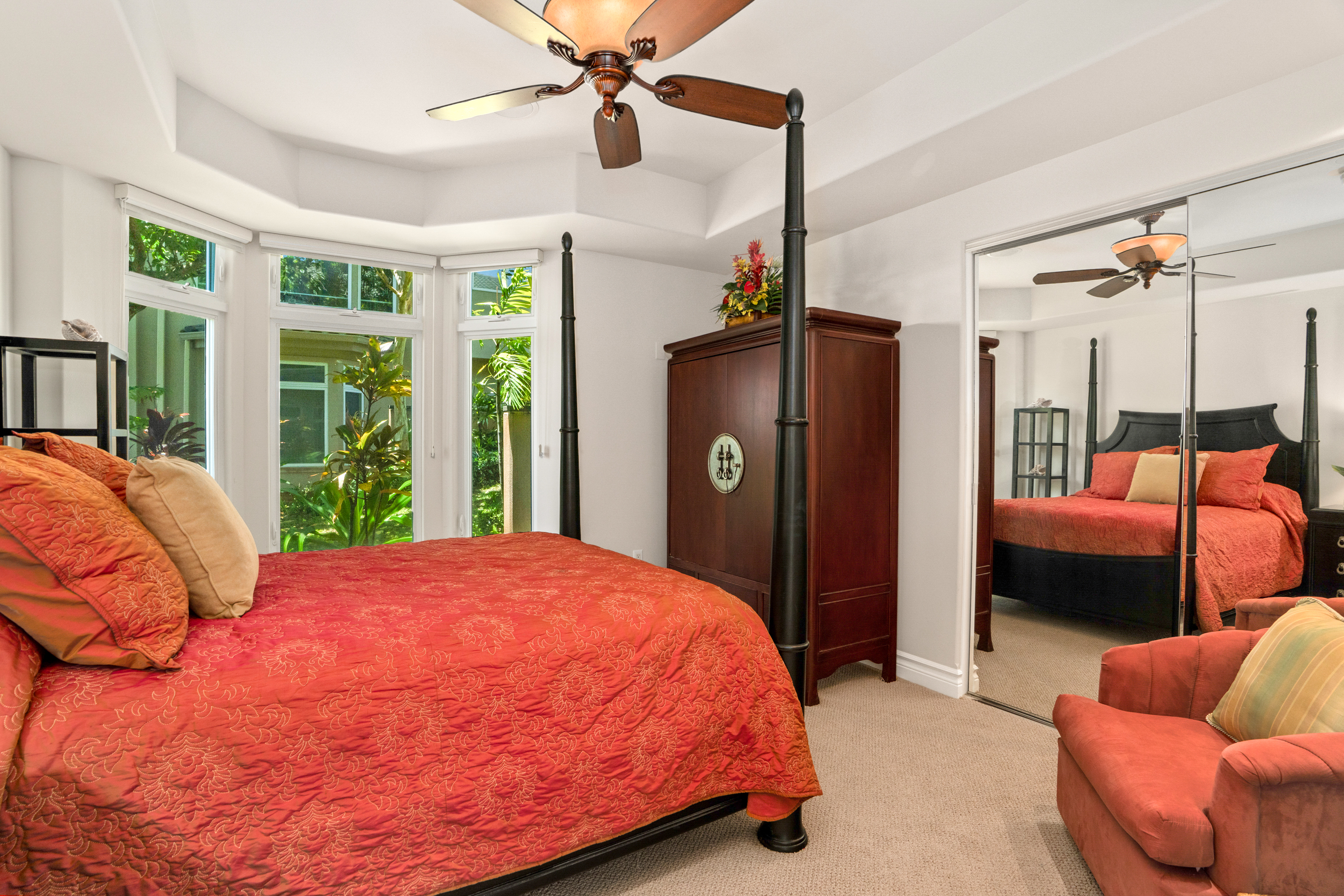 4100 QUEEN EMMA DR 33