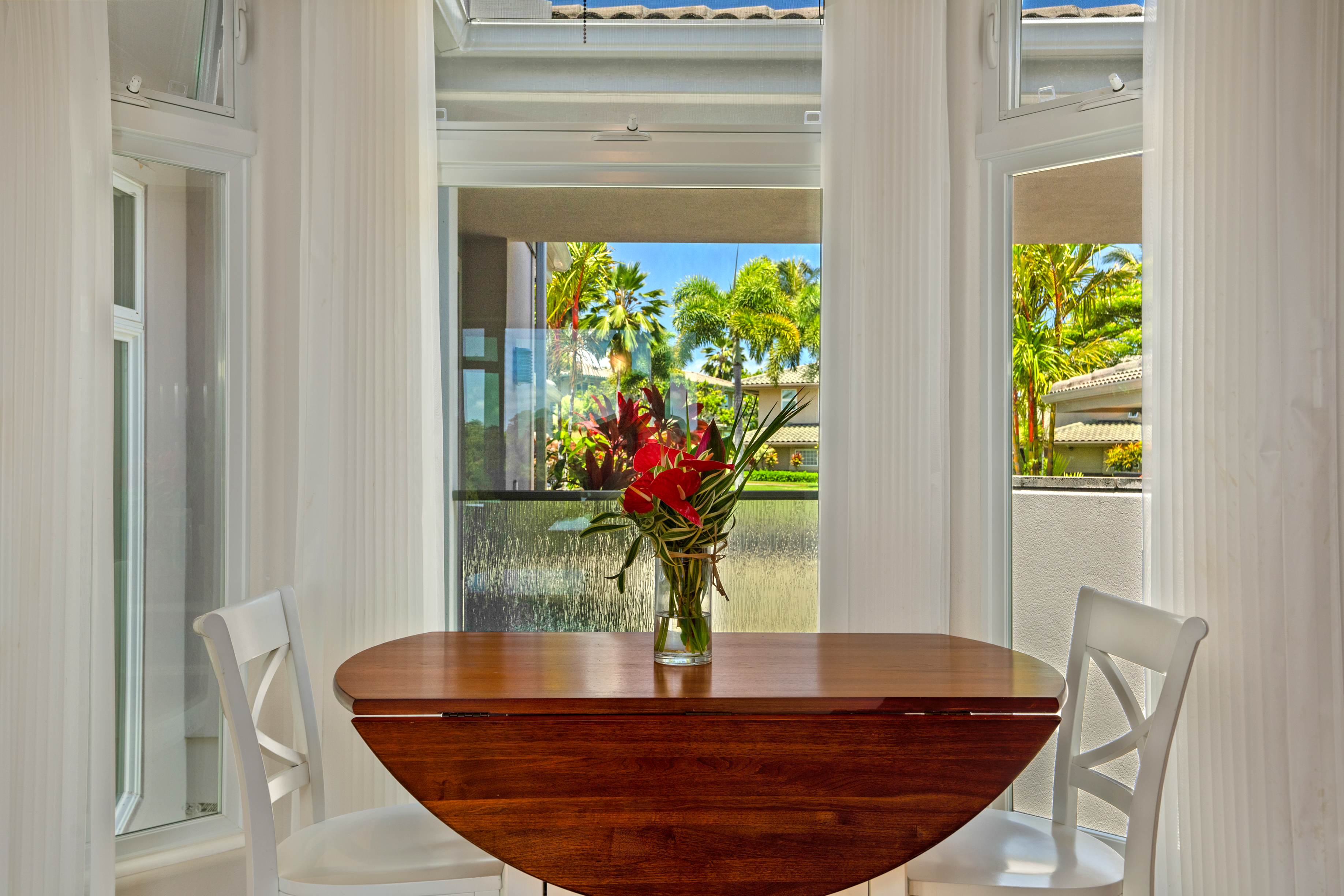 4100 QUEEN EMMA DR 33