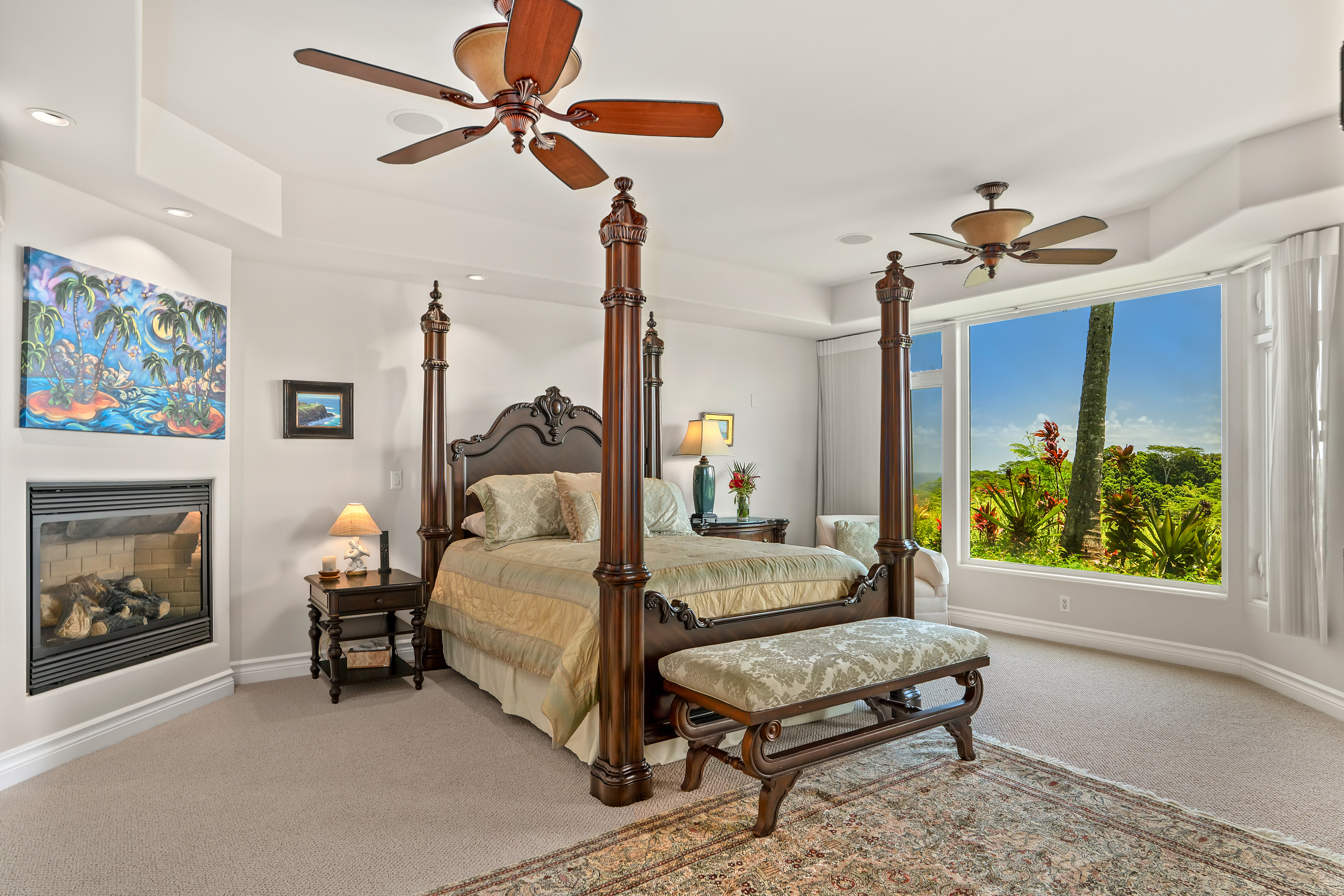 4100 QUEEN EMMA DR 33