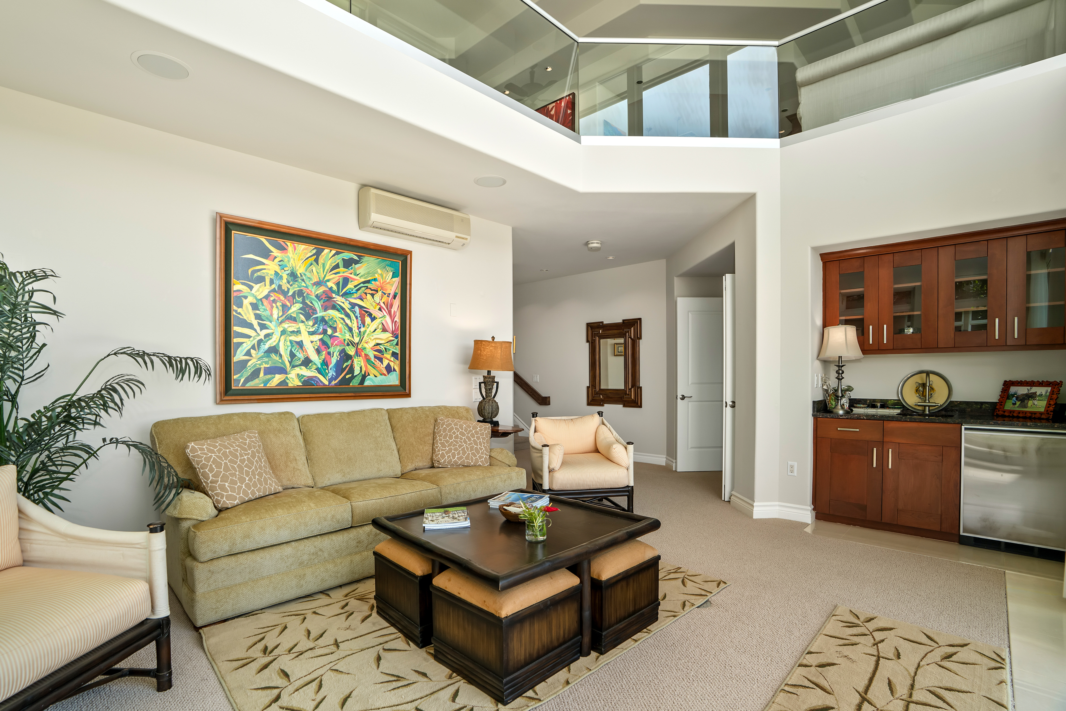 4100 QUEEN EMMA DR 33