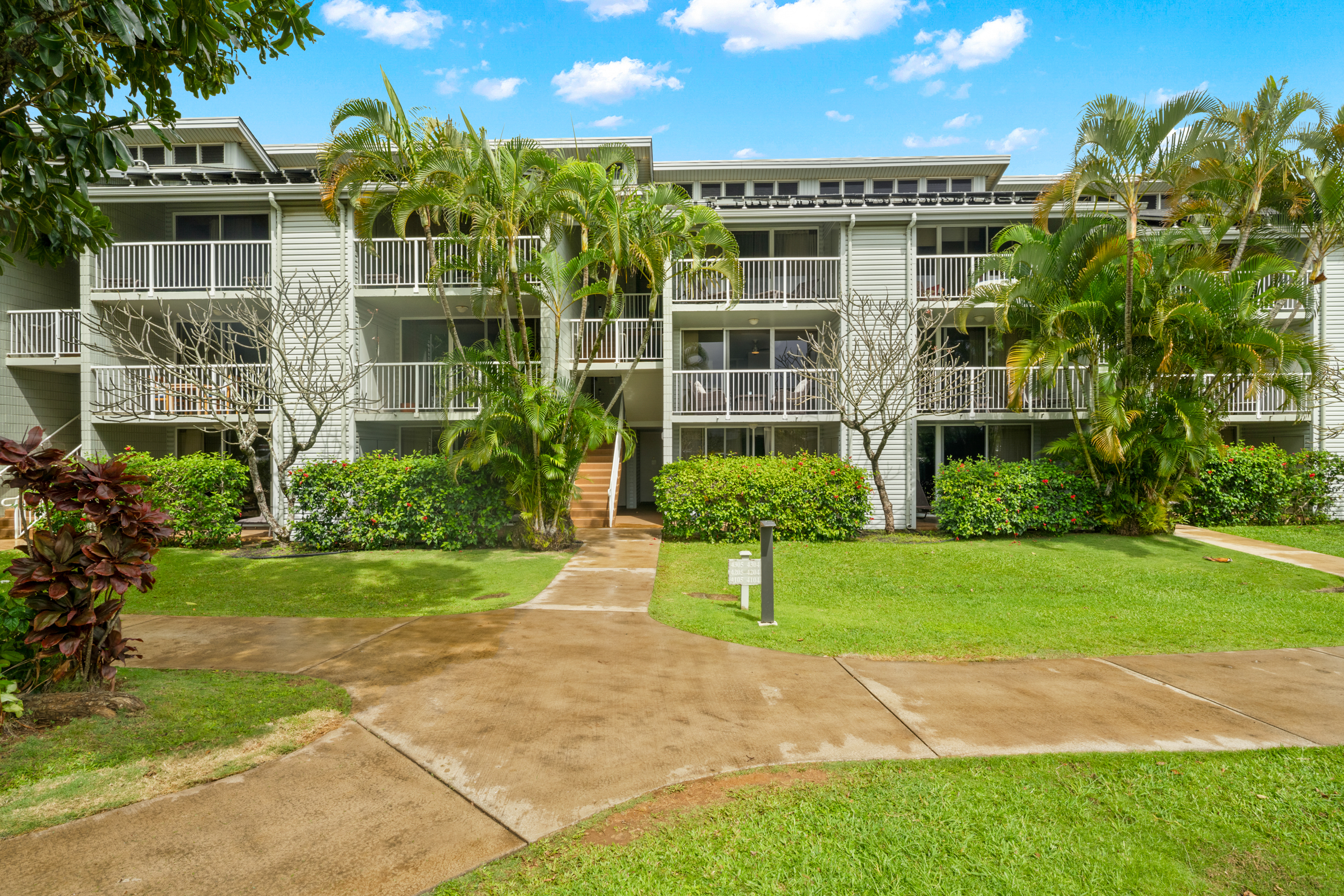 3811 EDWARD RD 4204