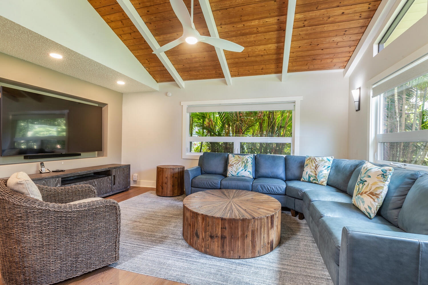 4087 NALANI LN
