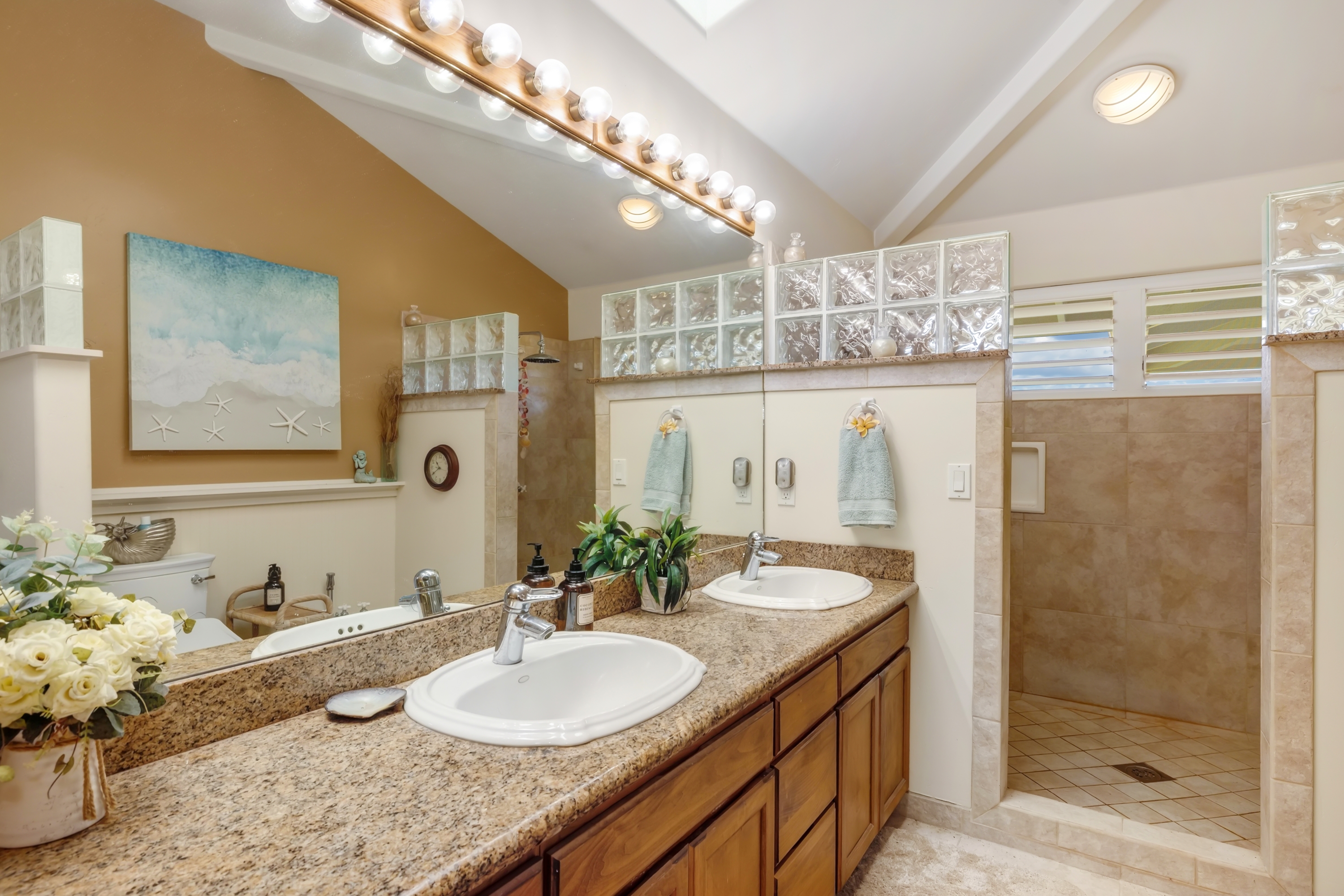 5425-C KALALEA VIEW DR