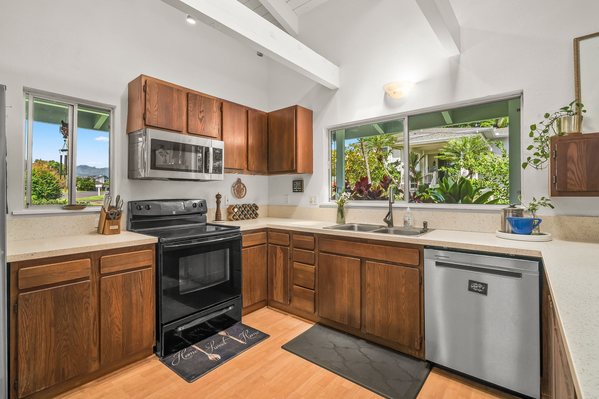 4060 KAAHUMANU PL