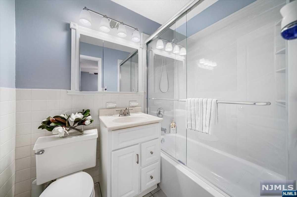 277 Prospect Avenue 11H