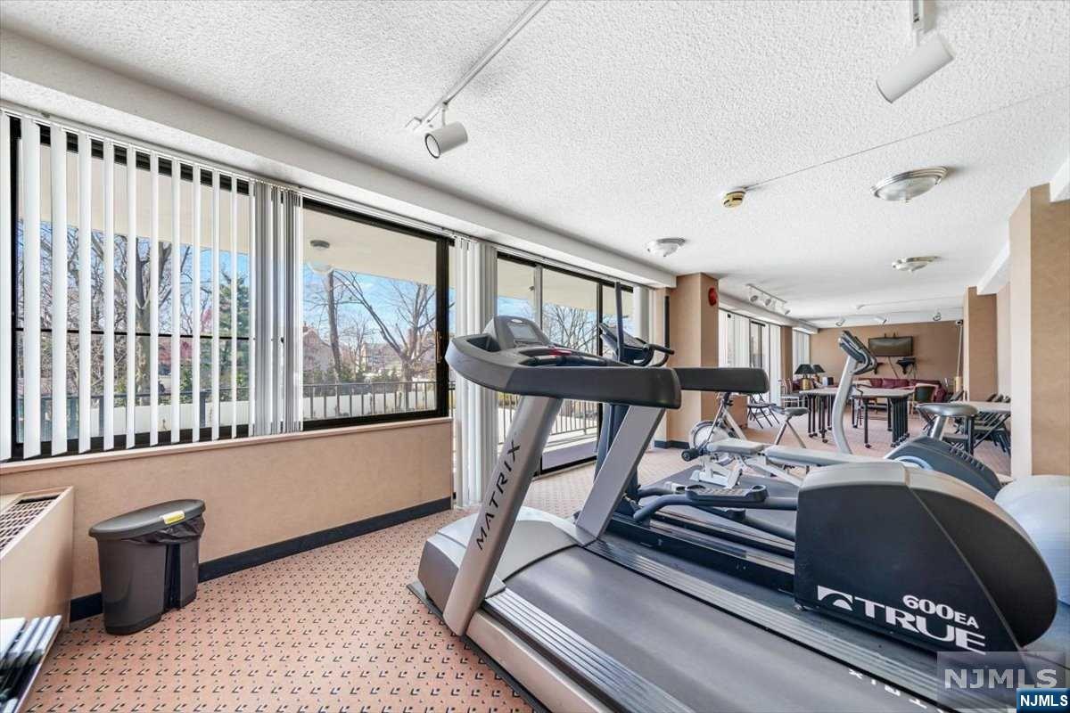 277 Prospect Avenue 11H