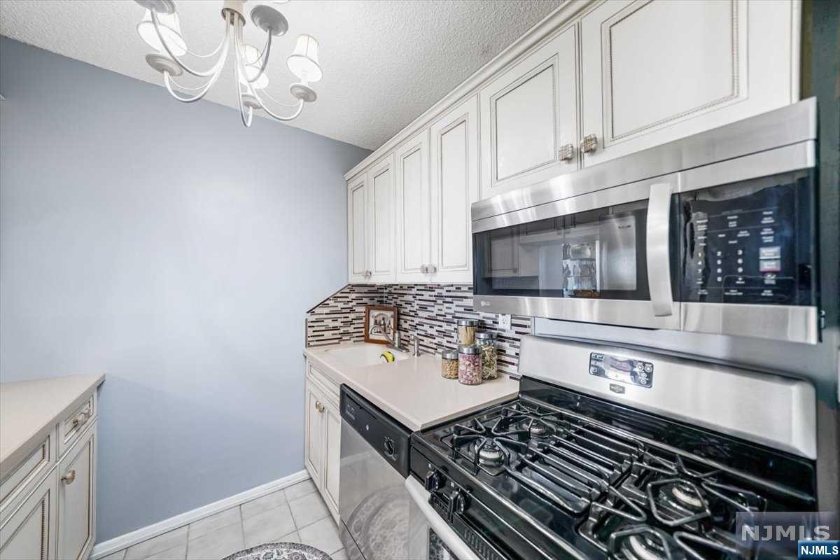 277 Prospect Avenue 11H