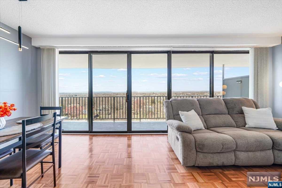 277 Prospect Avenue 11H