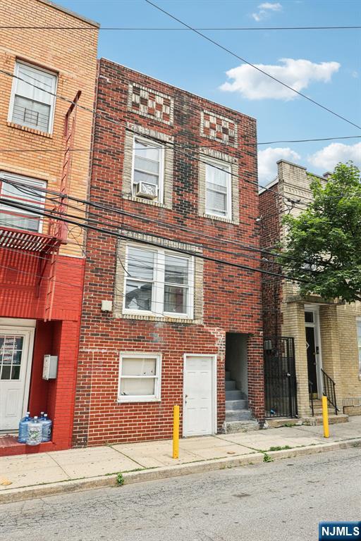 534 Lincoln Street