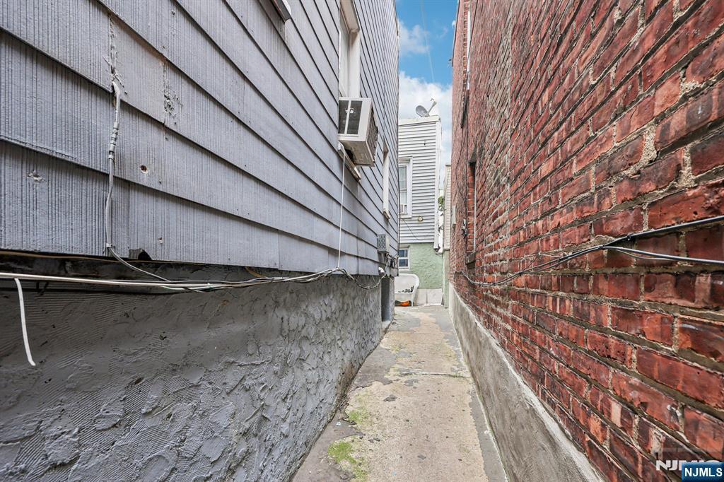 534 Lincoln Street