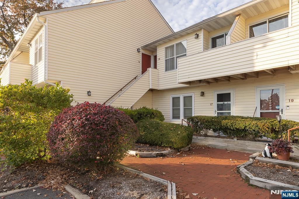 156 Liberty Street 16