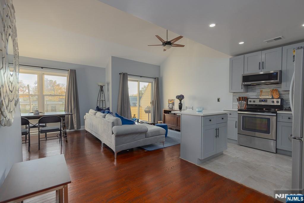 156 Liberty Street 16