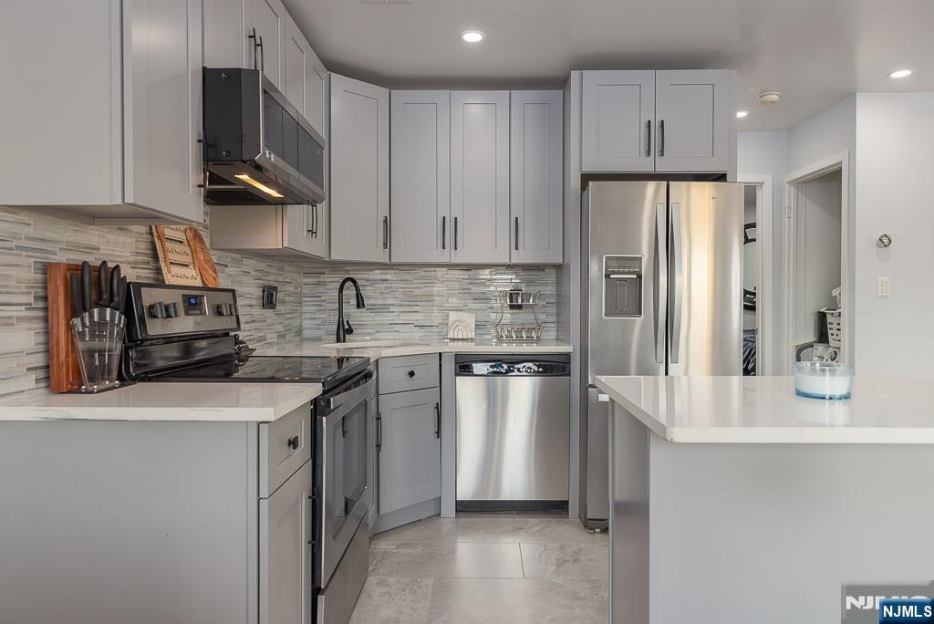 156 Liberty Street 16