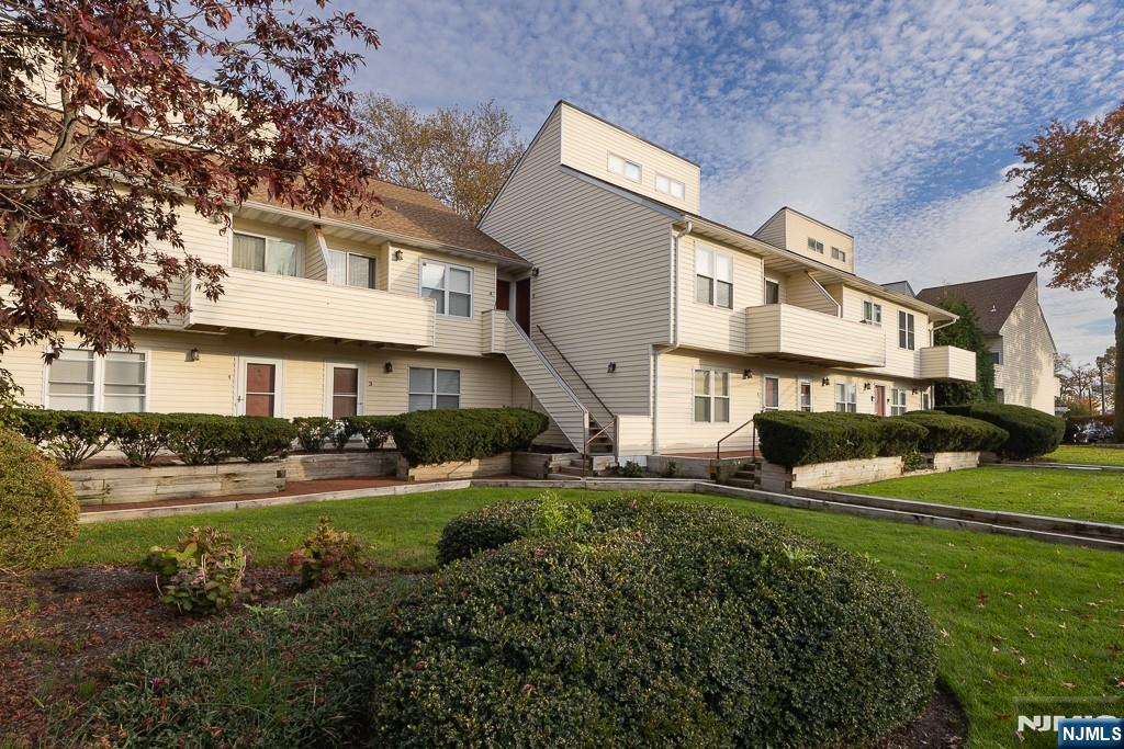 156 Liberty Street 16