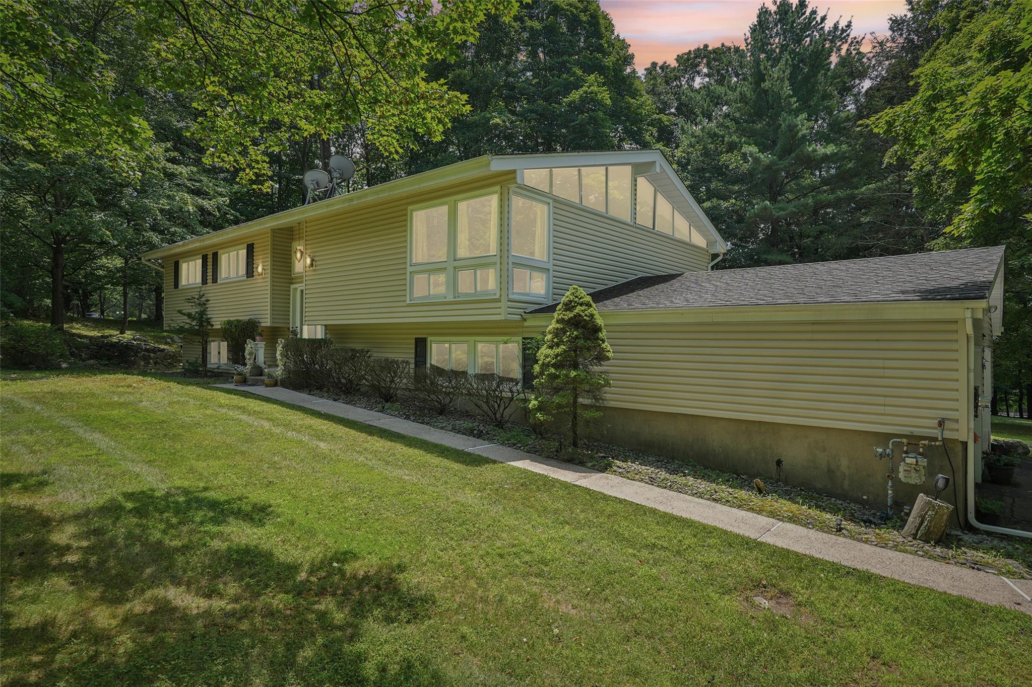11 Lancaster Lane