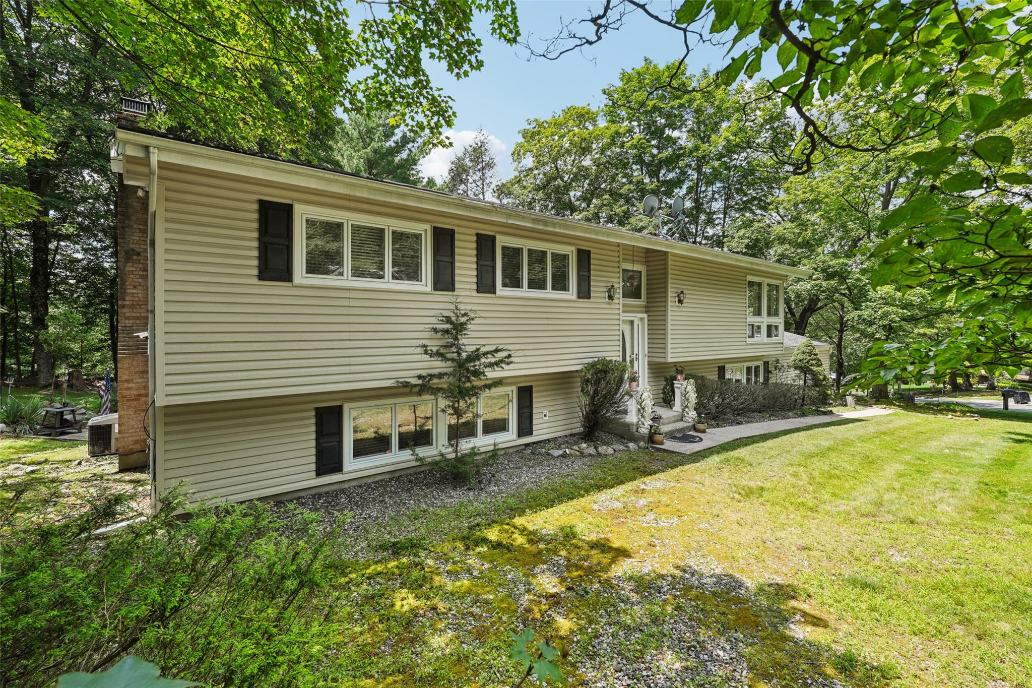 11 Lancaster Lane