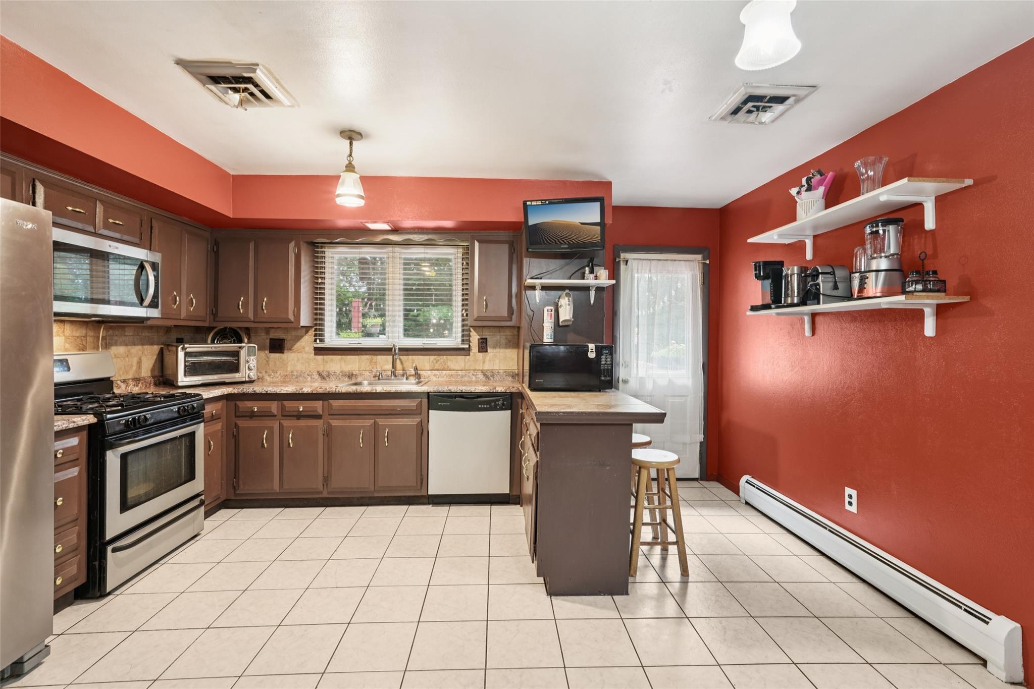 11 Lancaster Lane