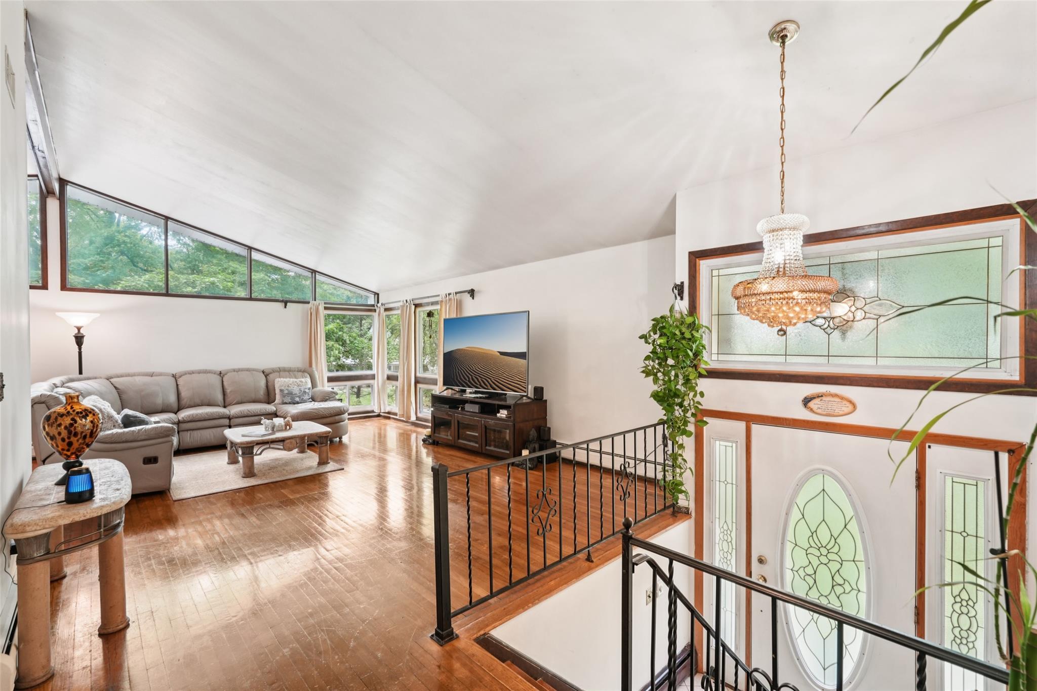 11 Lancaster Lane