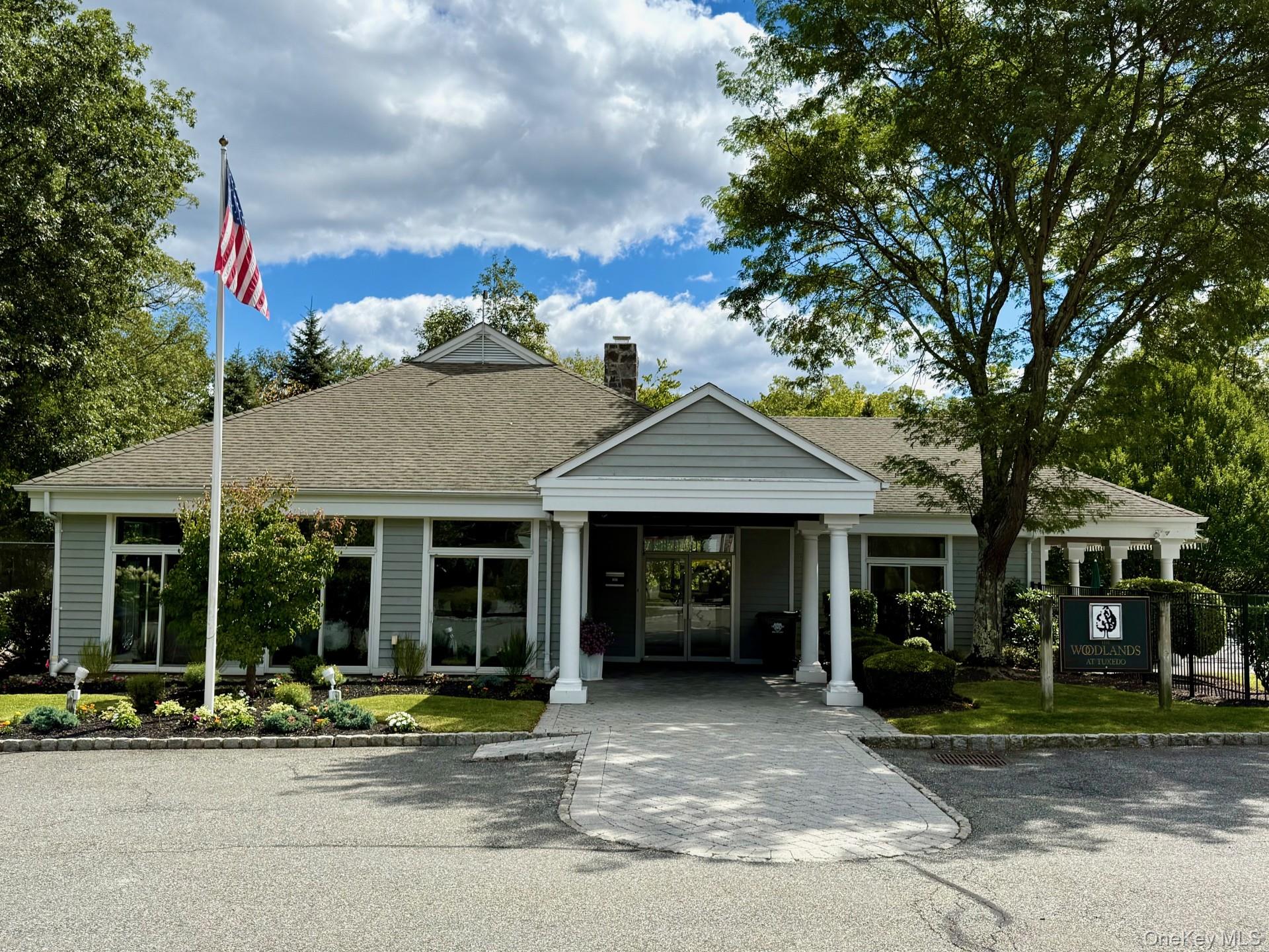 276 Woodlands Drive