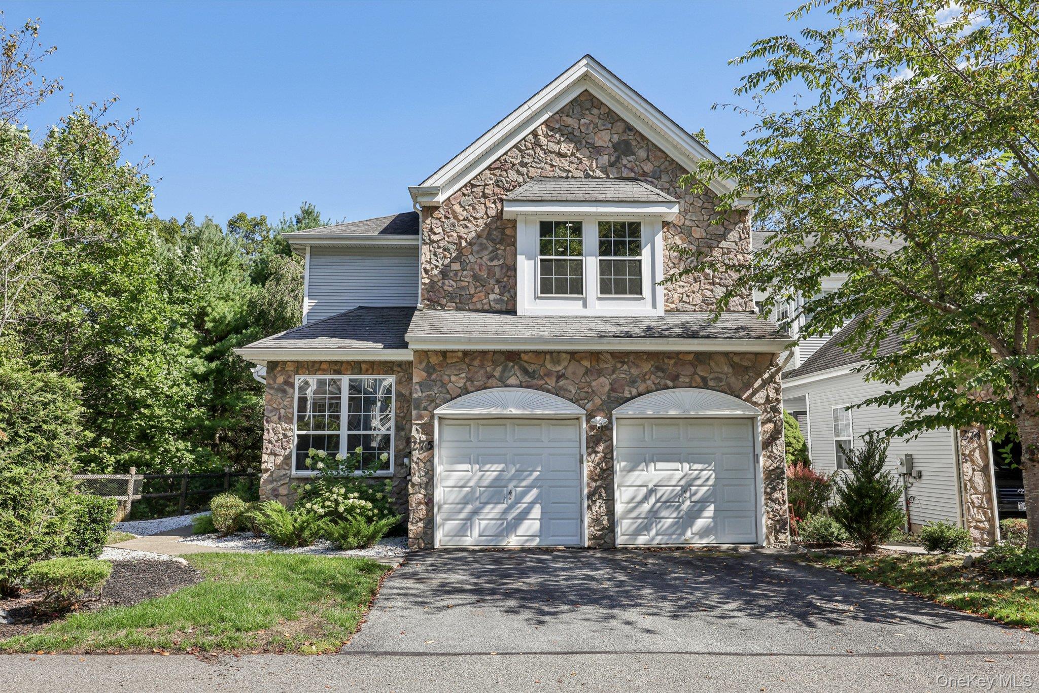276 Woodlands Drive