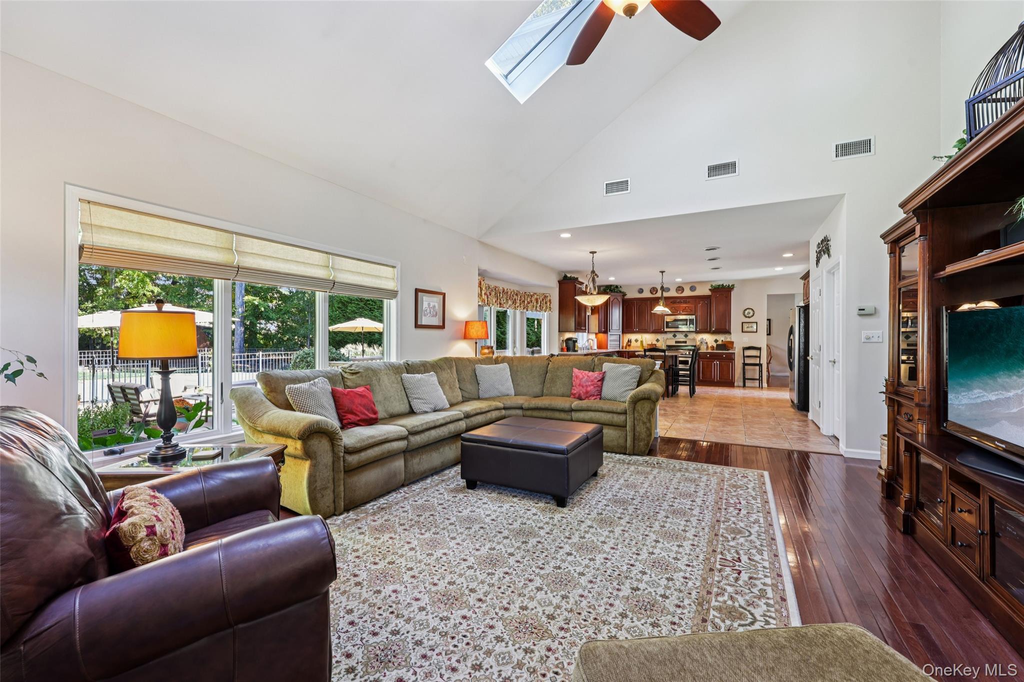 56 Greenwich Avenue