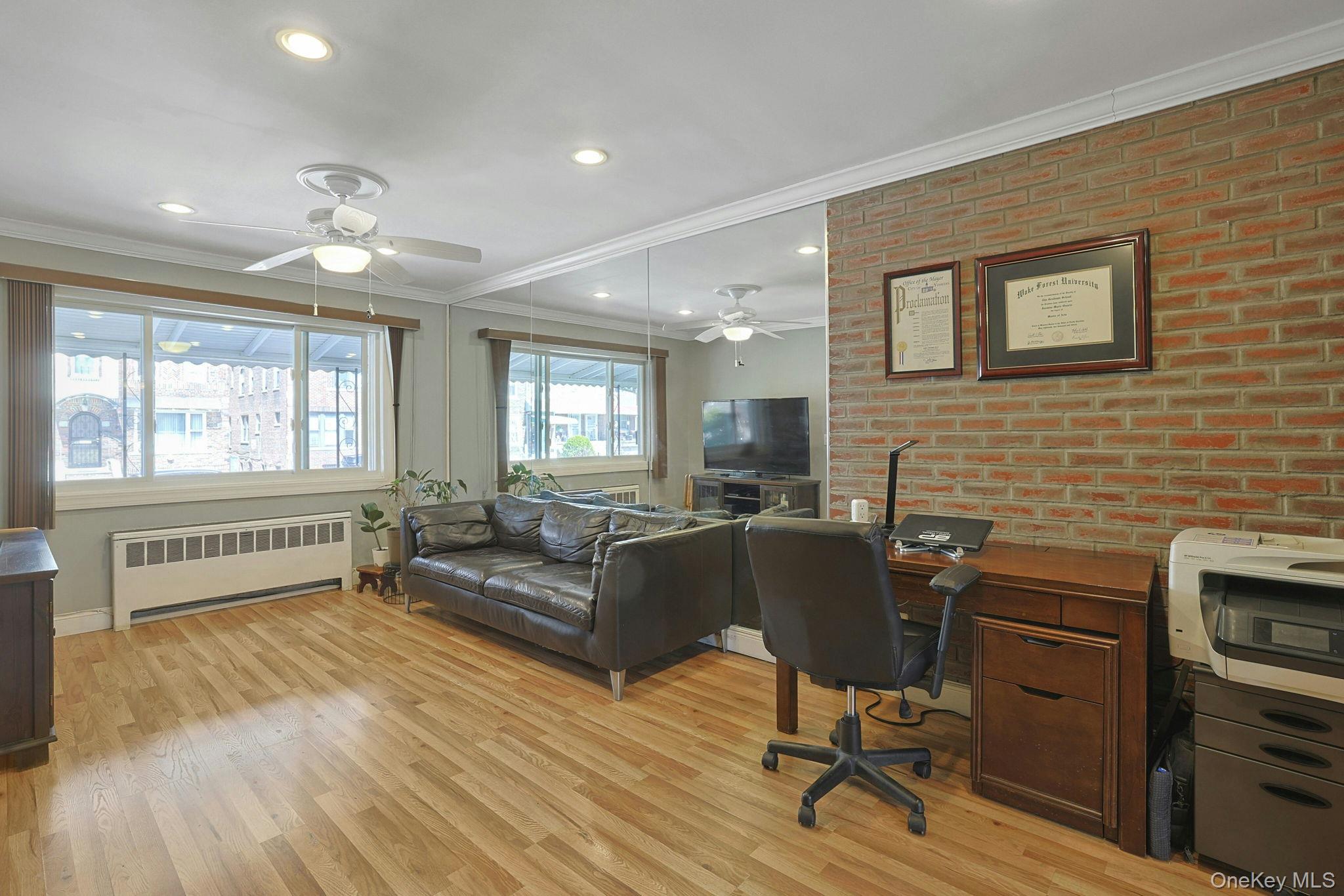 1988 B Powell Avenue