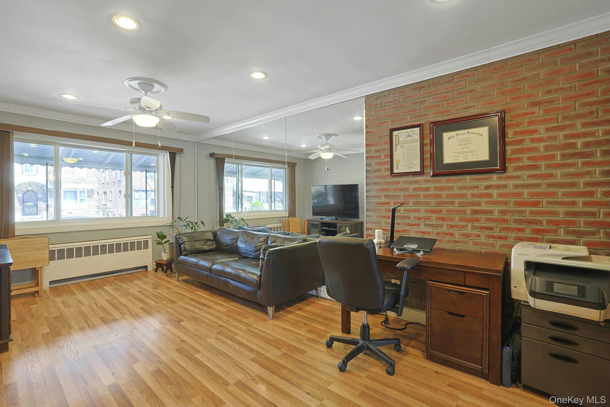 1988 B Powell Avenue