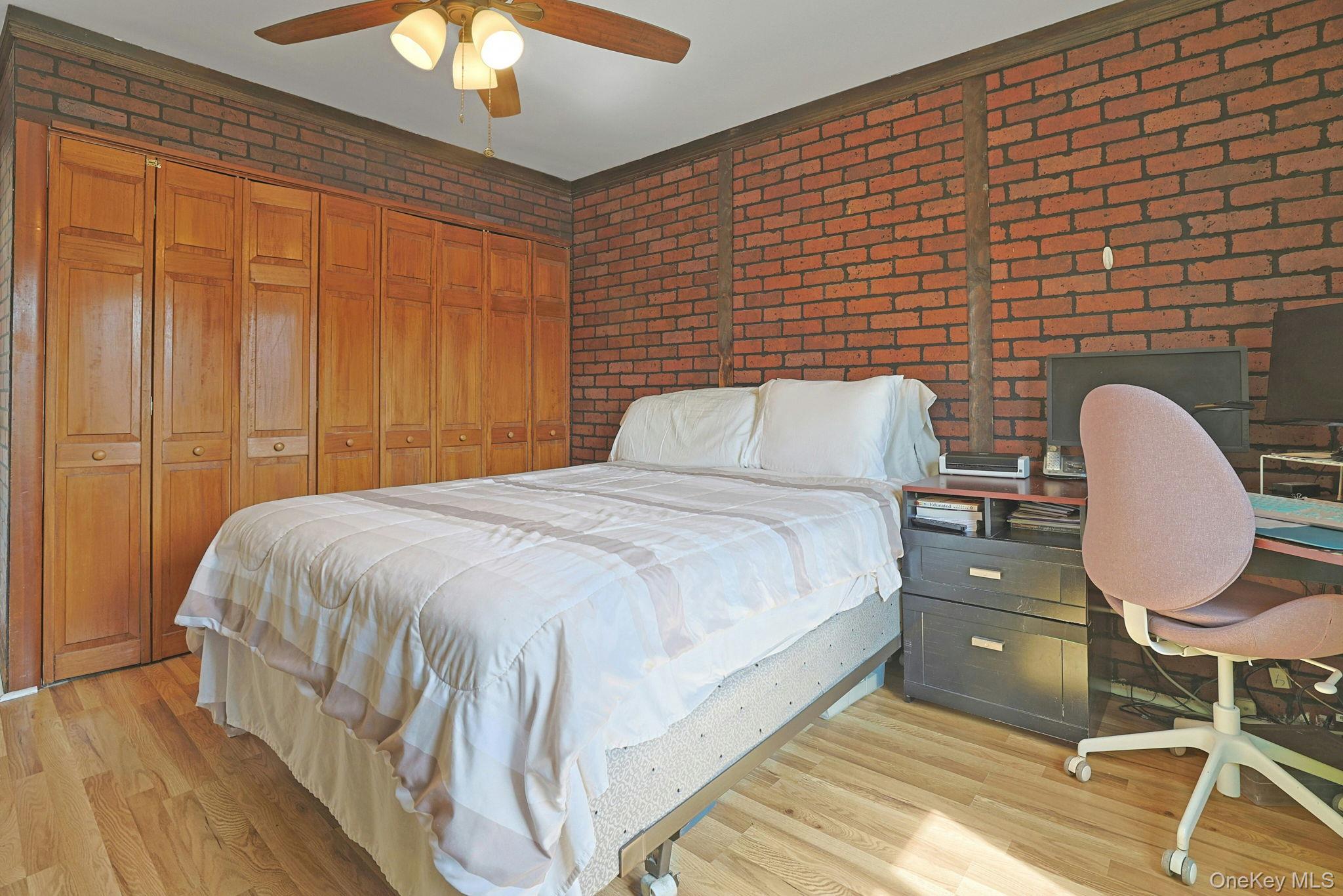 1988 B Powell Avenue