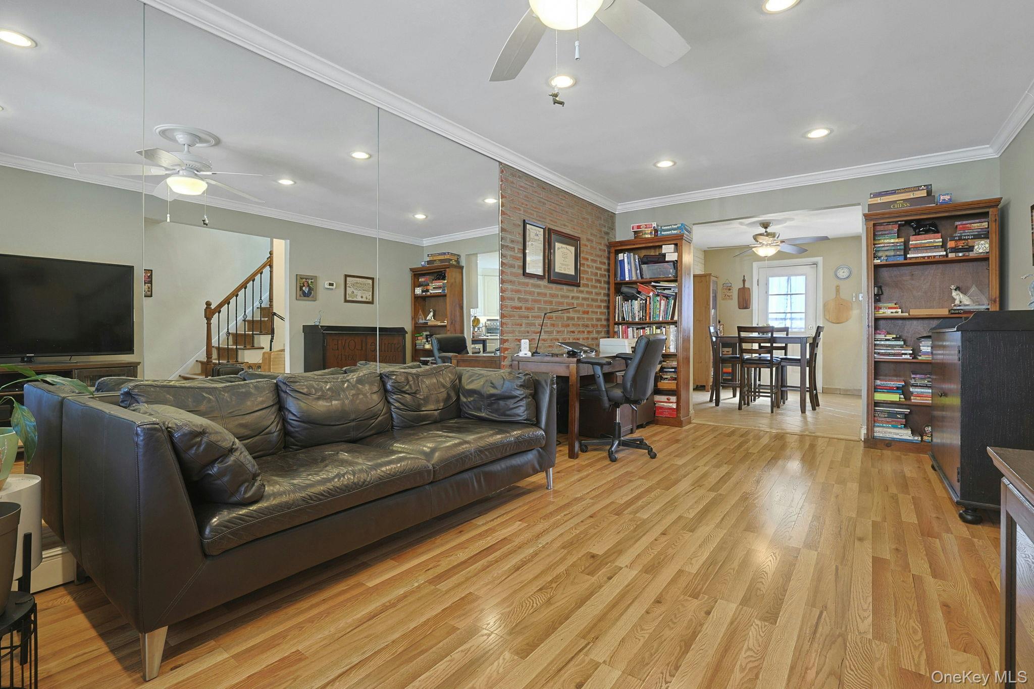 1988 B Powell Avenue