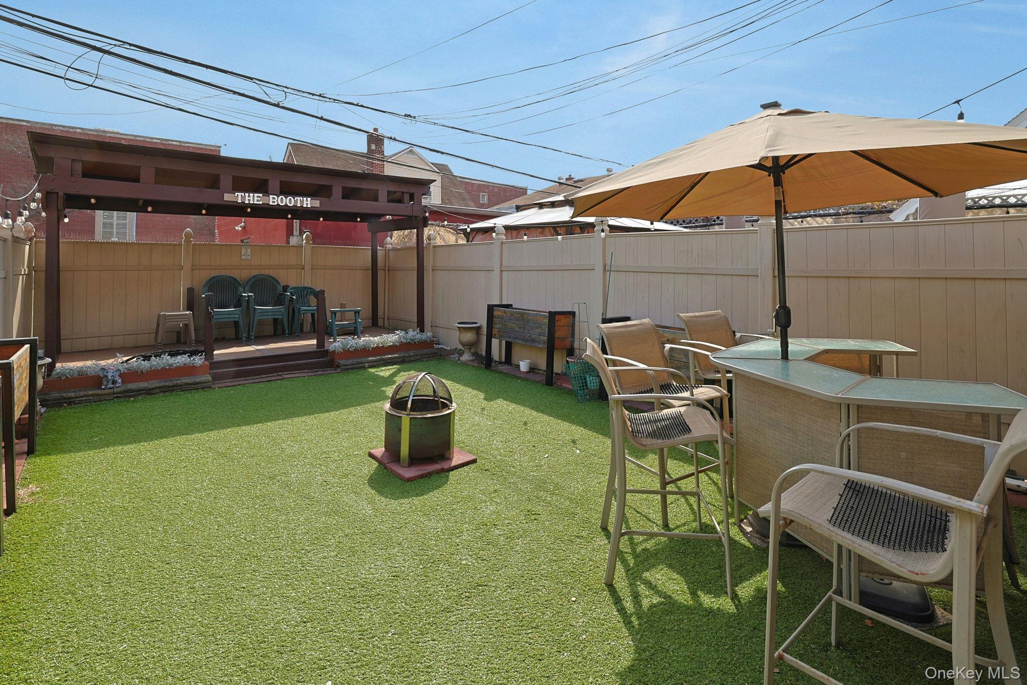 1988 B Powell Avenue