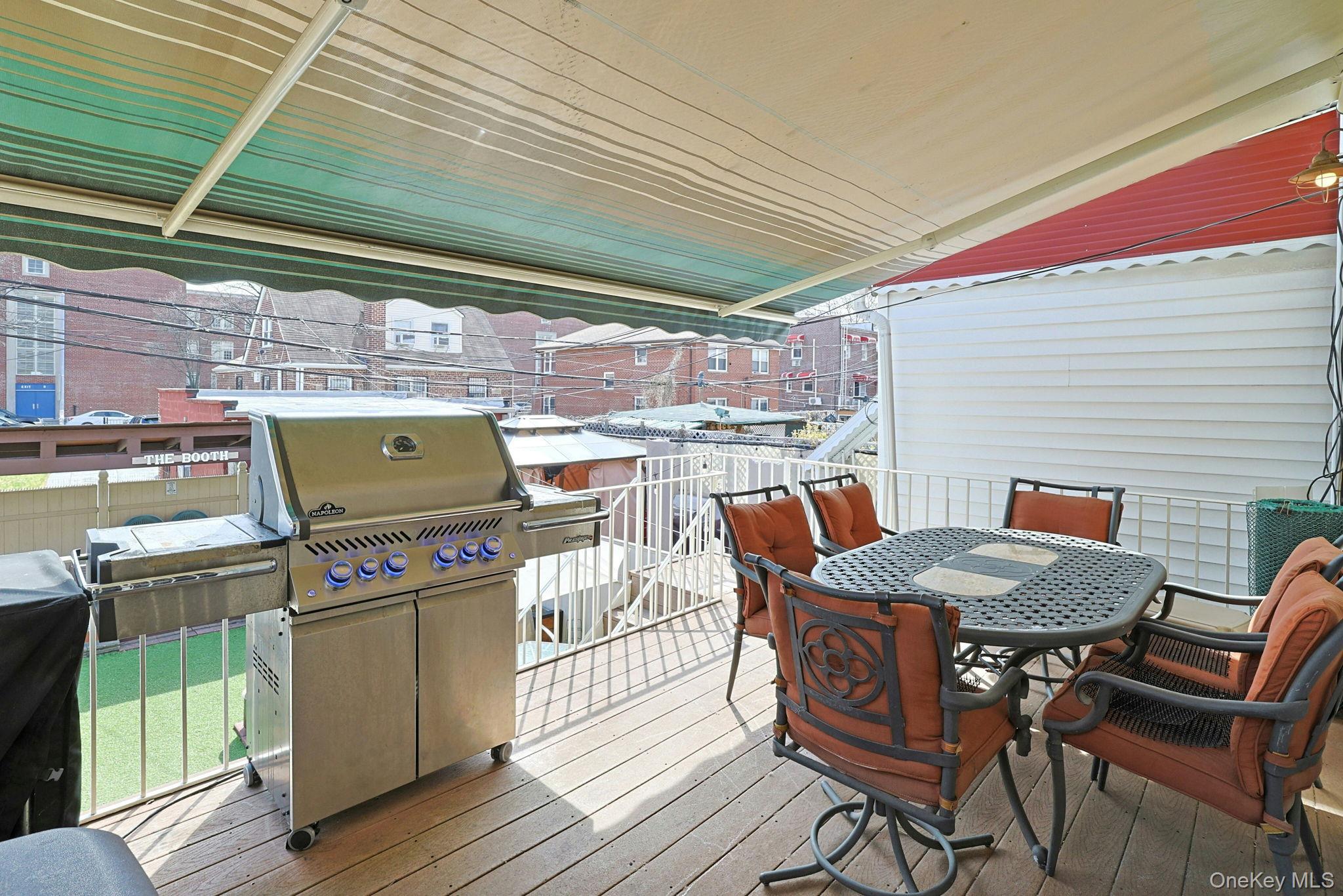 1988 B Powell Avenue