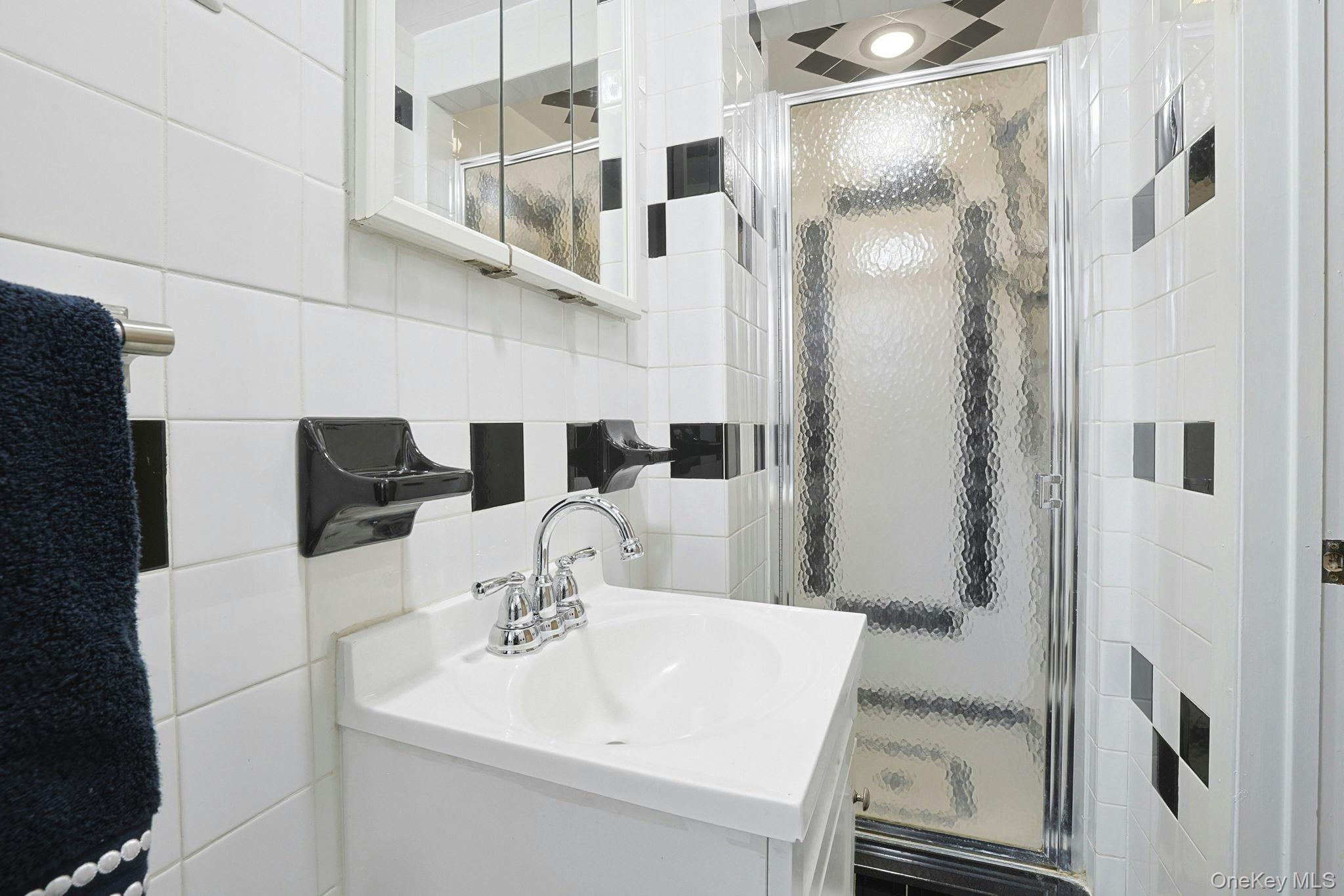 1988 B Powell Avenue