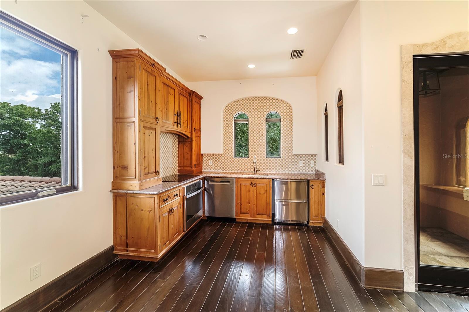 16639 Arezo Ct