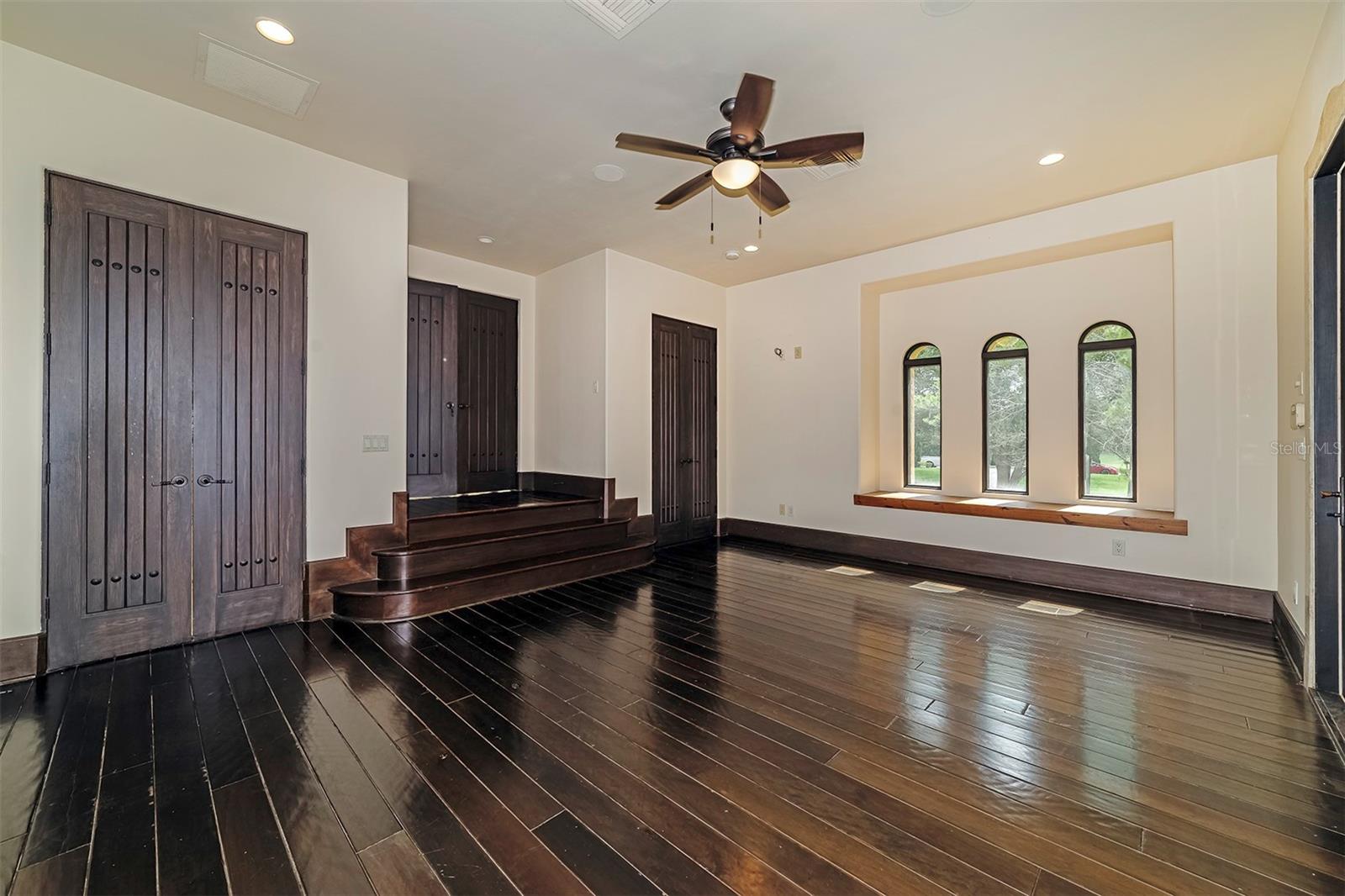 16639 Arezo Ct