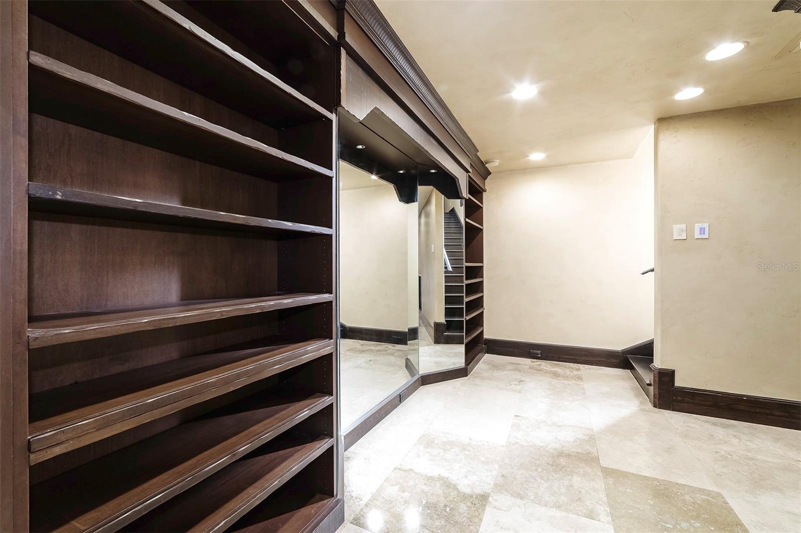 16639 Arezo Ct
