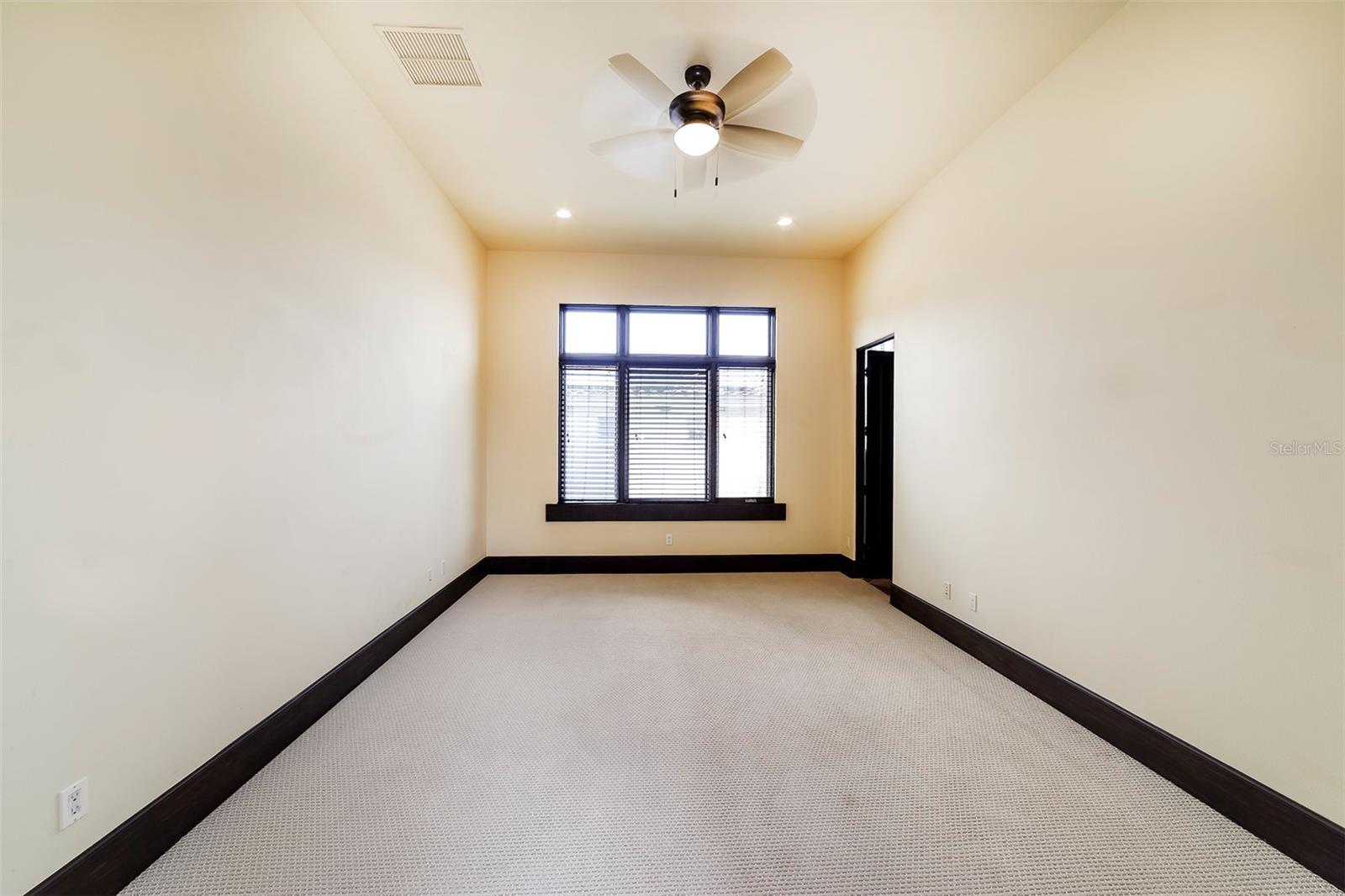 16639 Arezo Ct